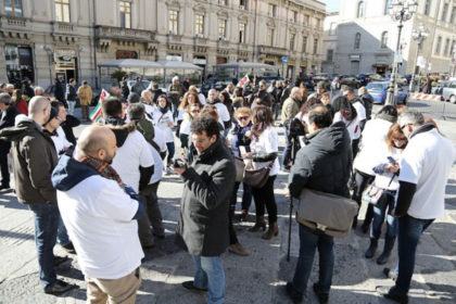 infocontact-manifestazione-prefettura-catanzaro