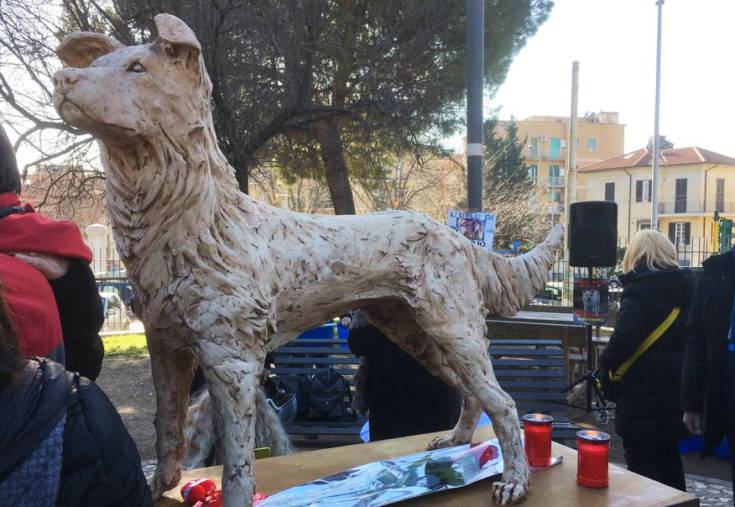 Angelo Come Hachiko Inaugurata Una Statua Per Ricordare Il Cane Di