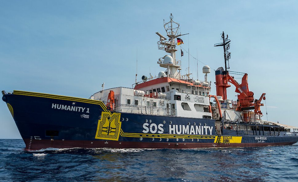 Migranti Sottoposta A Fermo Amministrativo A Crotone La Nave Humanity