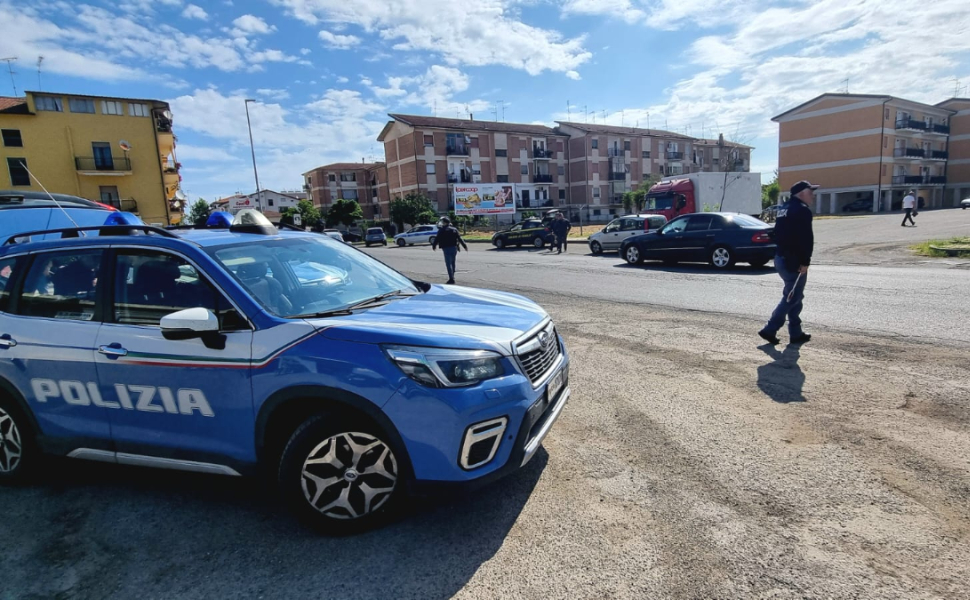 Posti Di Blocco Da Cosenza A Corigliano Rossano E 600 Persone