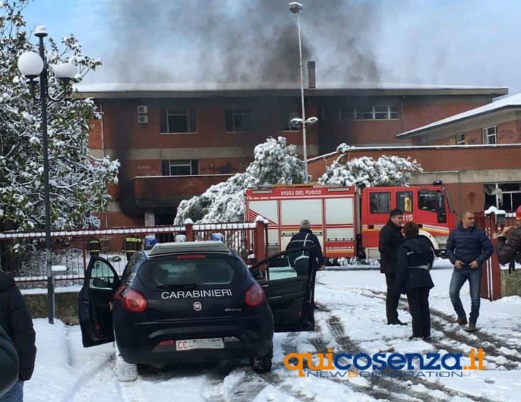 incendio-scuola-commenda-02