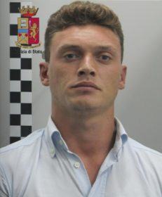 Arrestati quattro studenti universitari: trasportavano droga tra Calabria e Sicilia (FOTO) 60 Gaetano Errigo