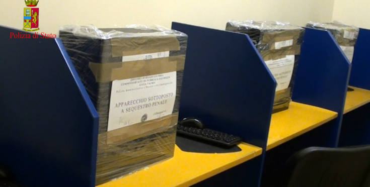 foto pc sequestrati polizia