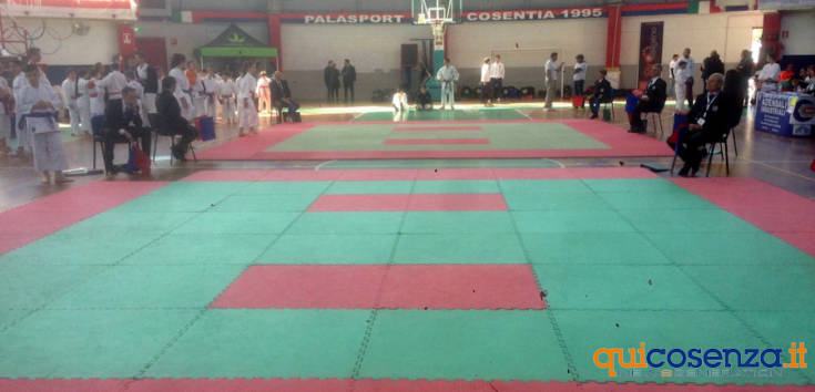 Grande successo a Cosenza per il 1° Open interregionale di Karate 66 KarateCosenza3