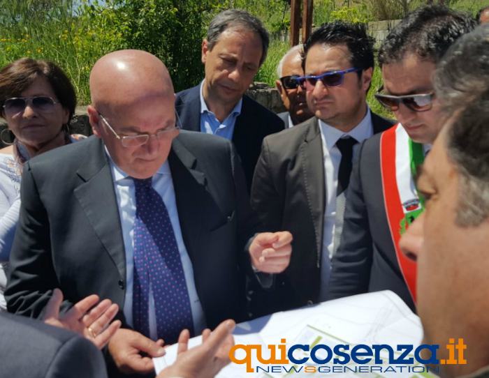 cimitero tarsia oliverio