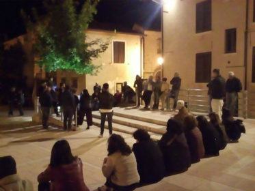 "La discarica di Celico deve chiudere": s'infiamma la protesta, assemblea permanente in piazza 59 assemblea cap 2
