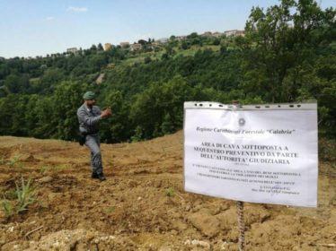 Disboscata area alle porte di Cosenza, cava sotto sequestro (FOTO E VIDEO) 57 sequestro cava1