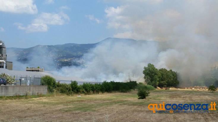 incendio rende contrada lecco