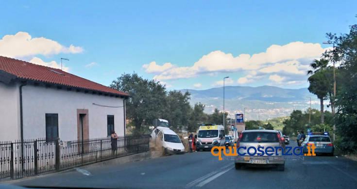 Incidente auto ulivo2