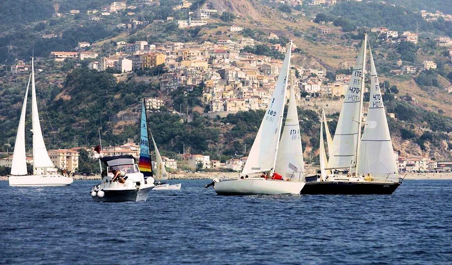 Cetraro: domenica 6 agosto la 33' edizione della storica regata "Pantavela" 54 Vela