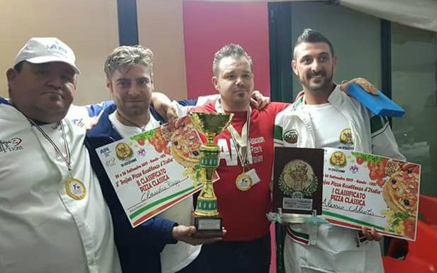 La pizza trionfa a Rende, grande successo per il 3° Trofeo "Pizza Eccellenza d'Italia" 56 pizza trofeo rende03
