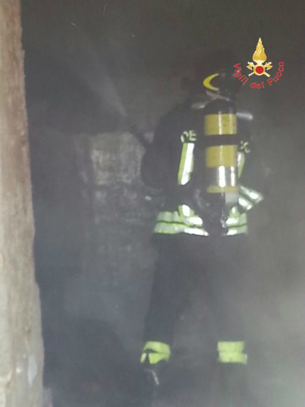 vigile fuoco incendio