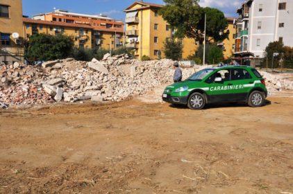 foto 1 - cumulo rifiuti in sequestro
