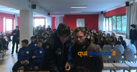 Pinuccio e Tansi incontrano 200 studenti per parlare di prevenzione (FOTO) 59 Pinuccio e tansi 01