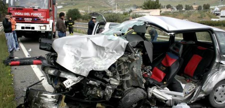 Vittime della strada, aumentate del 20% nei primi giorni del 2018. E' allarme (AUDIO) 54 Incidenti mortali