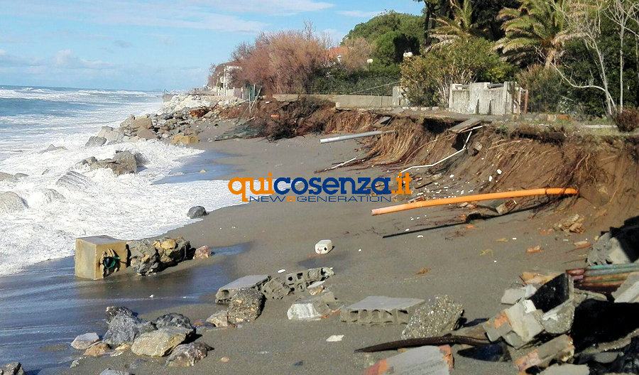 Mareggiata Cittadella del Capo Bonifati01
