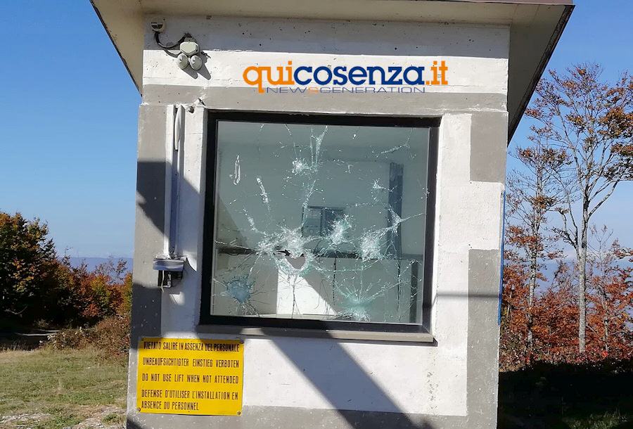 C'era una volta la Pagliara: da 16 anni la triste fine dell'impianto in Sila tra vandali e sciacalli (FOTO e VIDEO) 59 La pagliara04