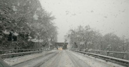 Strade innevate in provincia di Cosenza dalla statale 107 all'autostrada del Mediterraneo 56 neve-san fili