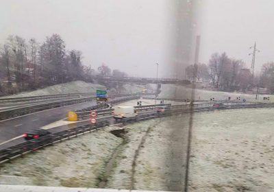 Strade innevate in provincia di Cosenza dalla statale 107 all'autostrada del Mediterraneo 57 rogliano