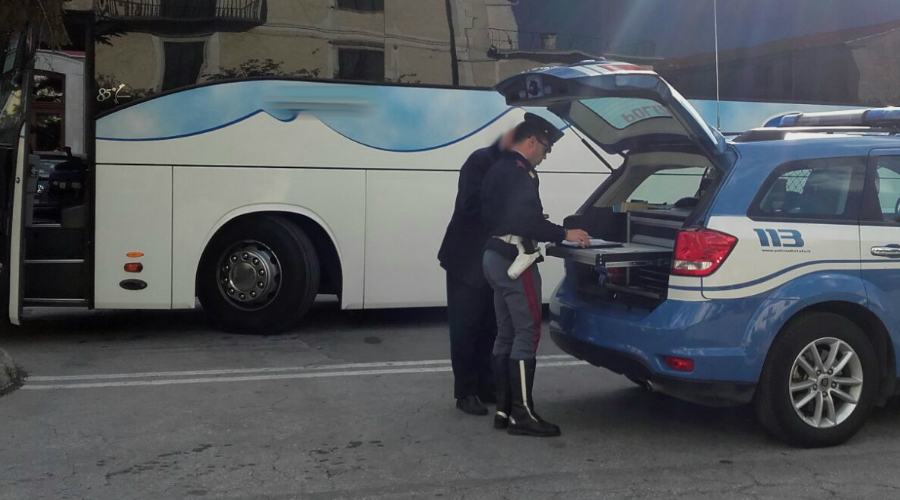 bus noleggio gite polizia