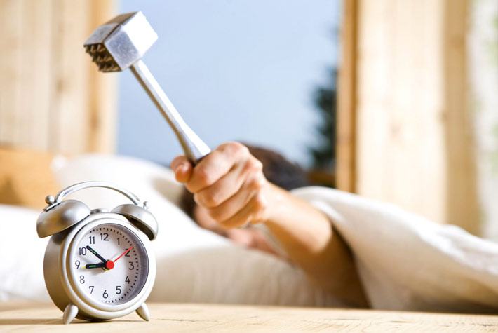 Stanotte torna l'ora legale, lancette avanti di 60 minuti. Orario estivo e più luce 52 dormire troppo quanto e sonno esagerato