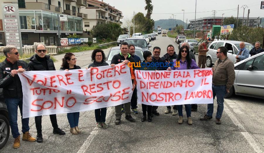 Protesta ponte Crati 012