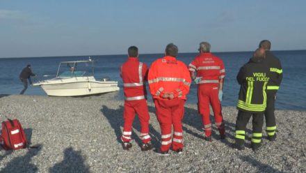 Ragazzi dispersi in mare, si erano tuffati per recuperare un pallone 63 IMG-20180511-WA0035