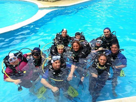 37800743 10214896721604340 3615807394543566848 n