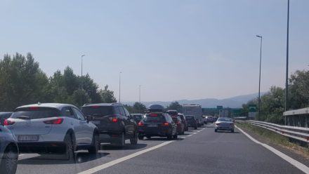 Auto sbanda e finisce contro il guardrail, a bordo un bambino di pochi mesi (Foto) 60 16ebed40 5eb9 424d 8e50 e72351502d43