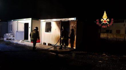 A fuoco box ufficio in un cantiere, si sospetta il dolo 60 0eee3fcd 3ffe 4801 b8b0 b28c00fa8d23
