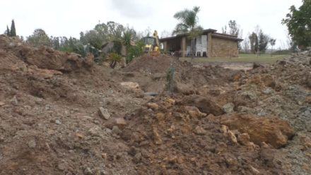 Frana nel crotonese, vittime ritrovate in piedi con le braccia alzate per proteggersi (Foto) 75 e05d3b99 1b23 44c1 9a5f ac229f1cfc1e