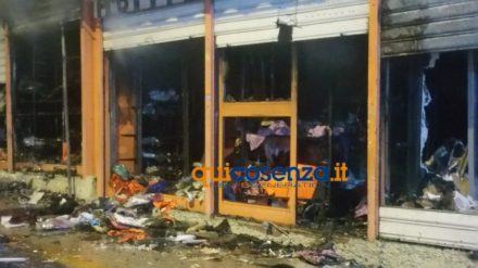 IncendioCosenza17