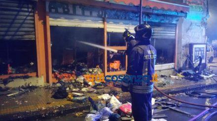 IncendioCosenza25
