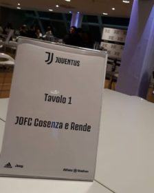 Il Club Juventus Doc di Cosenza e Rende al terzo tempo con la squadra del cuore 54 Juventus ..club ... 1