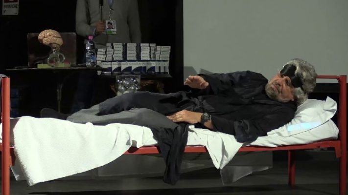 Beppe Grillo tornerà in Calabria, dopo 10 anni, con il nuovo spettacolo 56 beppe grillo insomnia ragusa 500