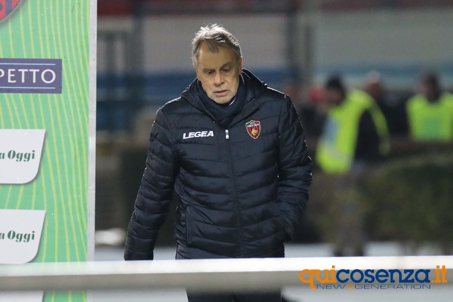 Braglia "Ho visto un Cosenza migliore del Benevento. Meritavamo i tre punti" 54 Cosenza Benevento08