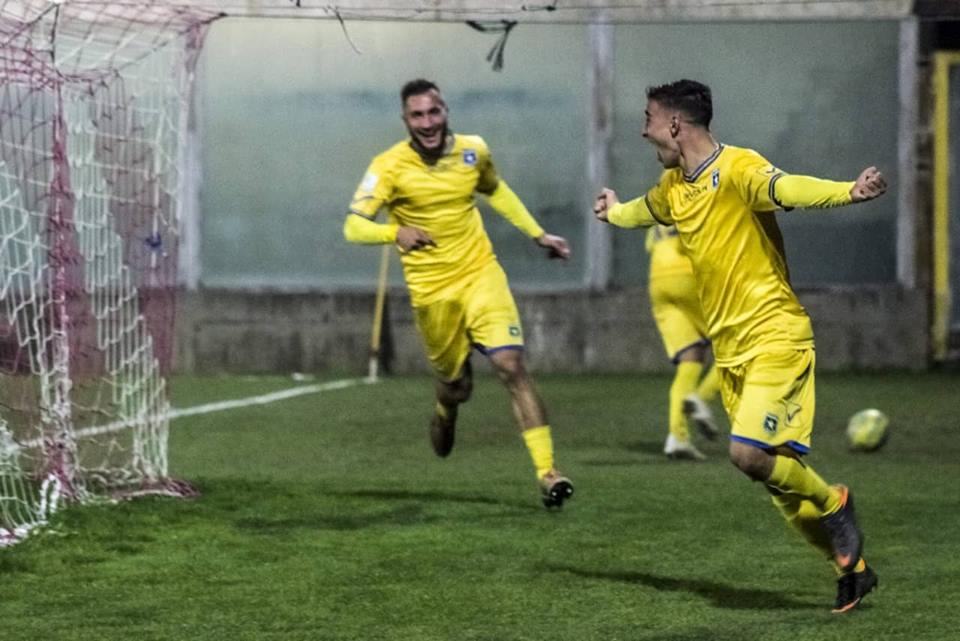 Rende rimontato e sconfitto 2 a 1 dalla Paganese. Biancorossi furenti con l'arbitro 57 Rende Paganese ok2