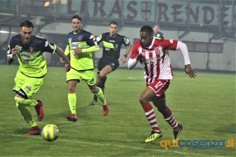 Si ferma la corsa del Rende. Casertana, goal lampo di De Marco poi grande difesa 57 rendecaserta501