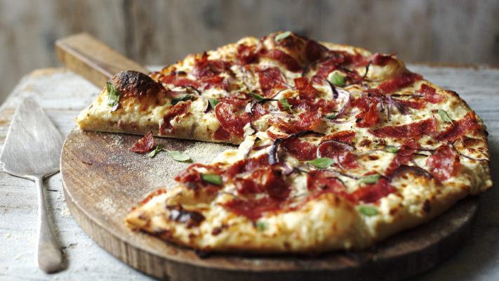 Oggi calici alzati per la giornata mondiale della pizza 59 migliore impastatrice per pizza