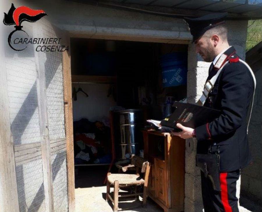 Foto arresto Carabinieri Torano Castello cop