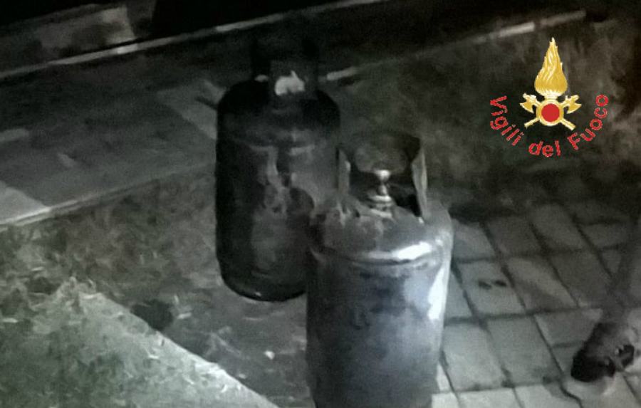 bombole gas vigili del fuoco