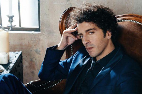 Oggi esce Eman, il nuovo album del cantautore calabrese 53 eman e cosi sia