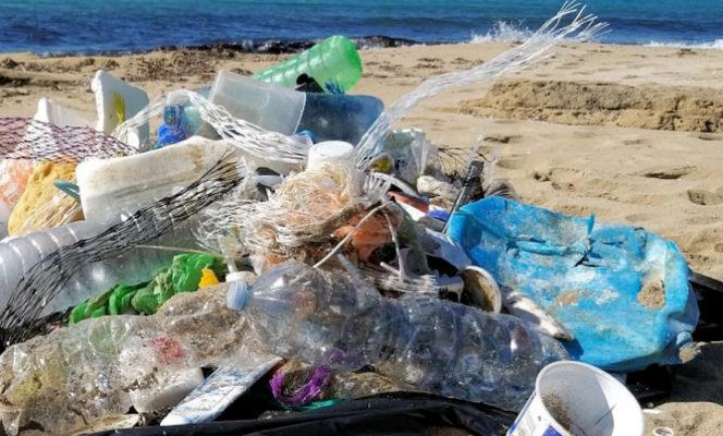 Spiagge: ogni metro dieci rifiuti. Piene di plastica, polistirolo e mozziconi di sigarette 57 Beach Litter 2019