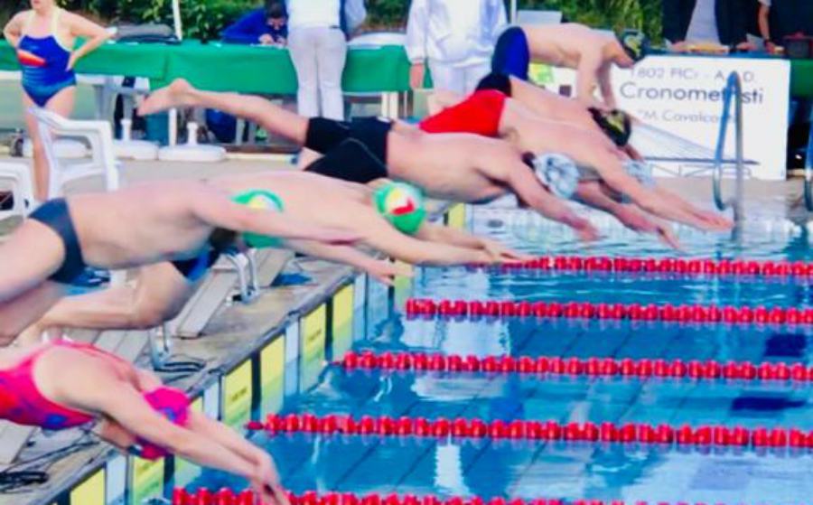 Nuoto, II Meeting città di Cosenza: il podio va agli Anzianotti 60 Partenza master nuoto 01
