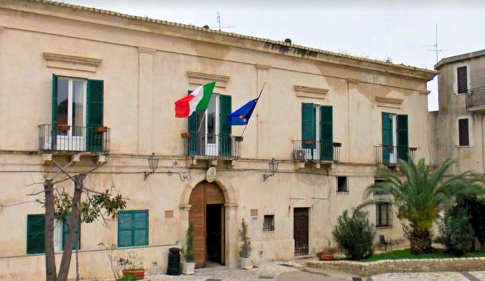 Cariati, interrogazione 5 Stelle al Ministro Salvini: "rimuova la Greco o sciolga il Comune" 54 Comune di Cariati