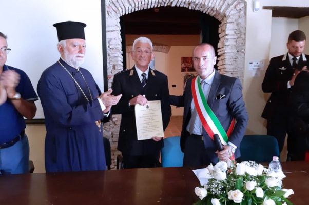 Recuperarono pensioni e risparmi rubati alle suore. Encomio ai carabinieri di Lungro 53 Firmo encomio carabinieri2