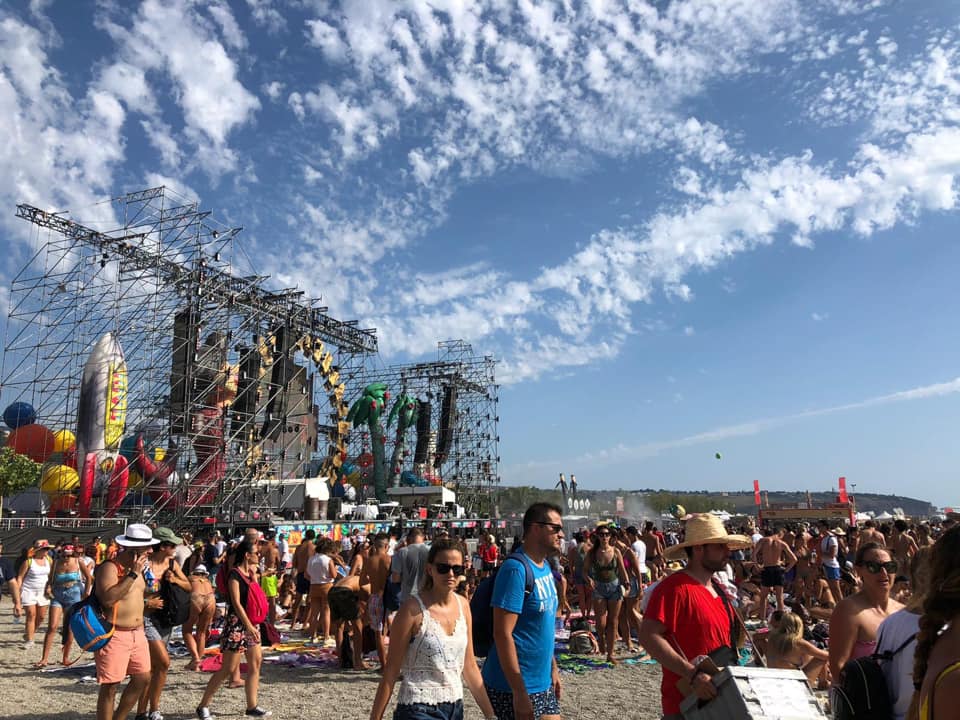 La grande festa del Jova Beach Party a Praia a Mare 61 68289917 1677877065680618 8958482600343633920 n