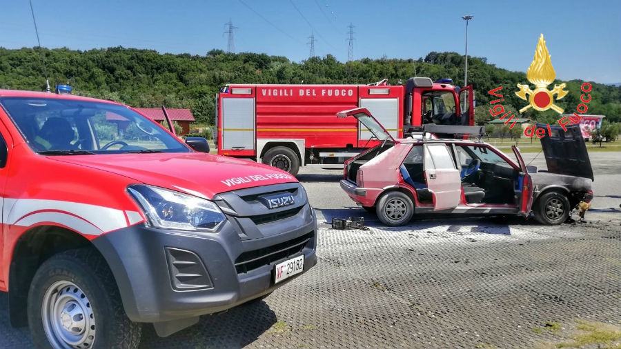 incendio autovettura