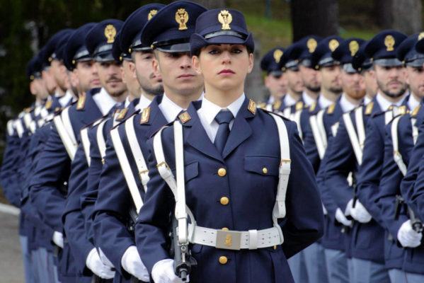 Concorso in Polizia, 455 idonei ma "tagliati” fuori perché hanno compiuto 26 anni 54 Polizia concorso