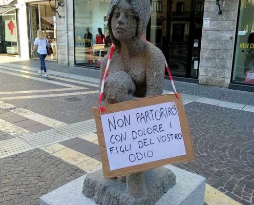 Salvini protesta2